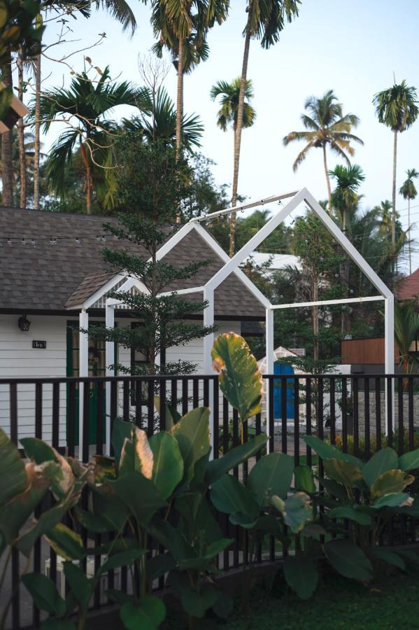 The Little Acres Cherai Vypin Ngoại thất bức ảnh
